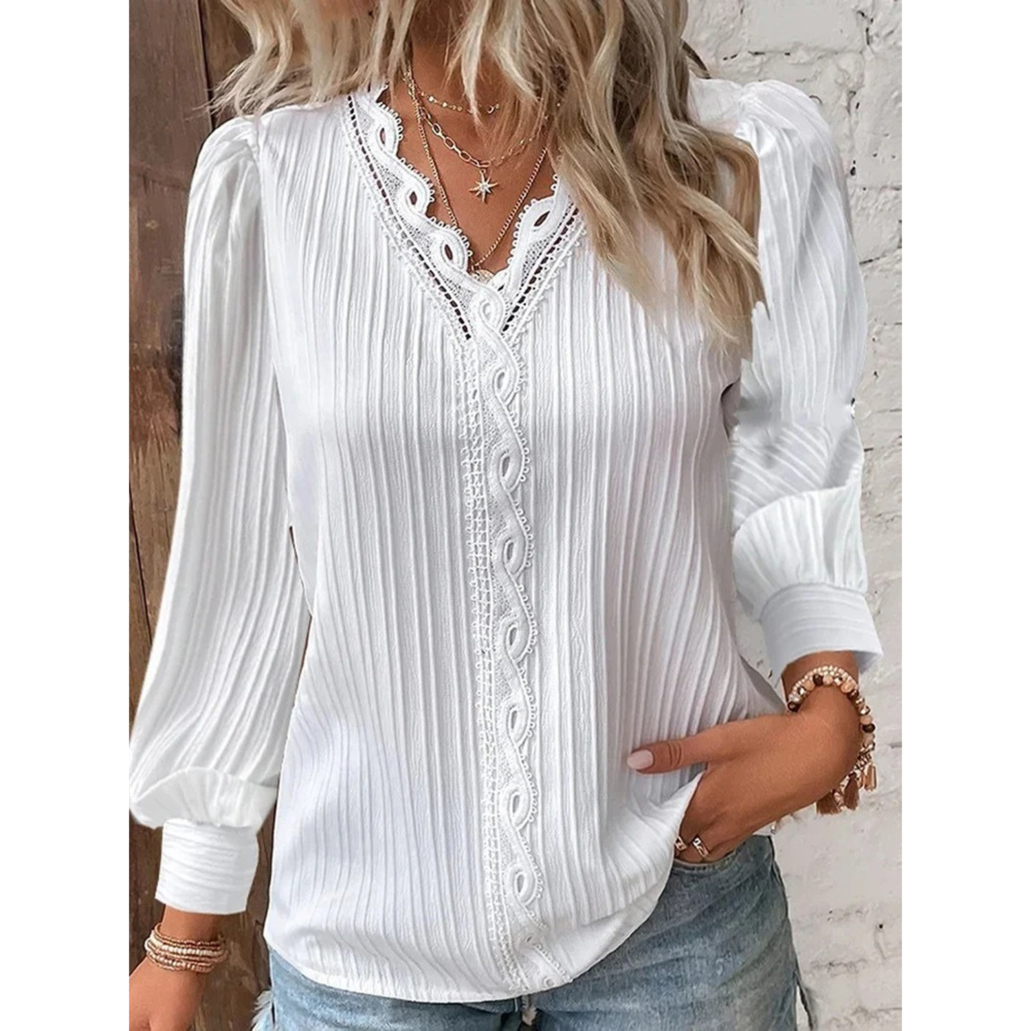 Dames Blauwe Elegante Gevoerde Kantblouse met V-Hals | Stijlvol en Comfortabel - Rinda