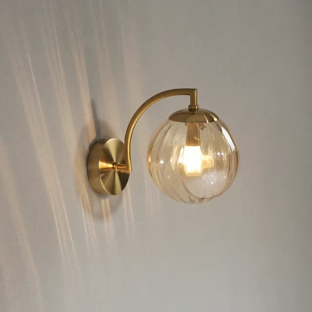 Moderne Glazen Wandlamp | Elegante en Hedendaagse Verlichting voor Stijlvolle Ruimtes  - CrystMural