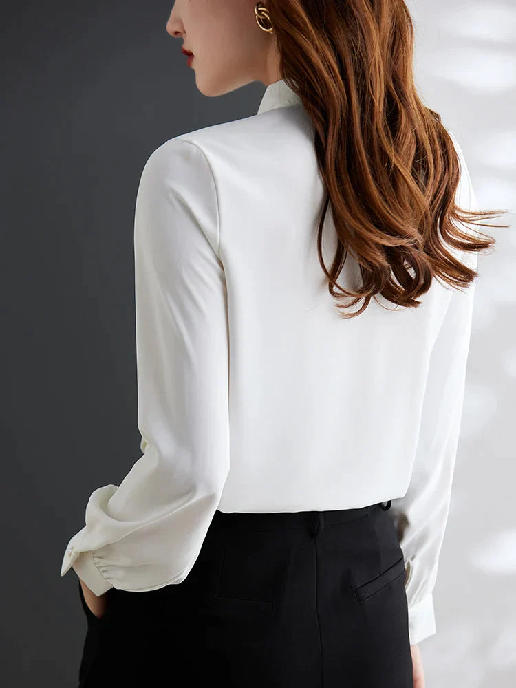 Elegante Bloes met Knoopstrik - Melie