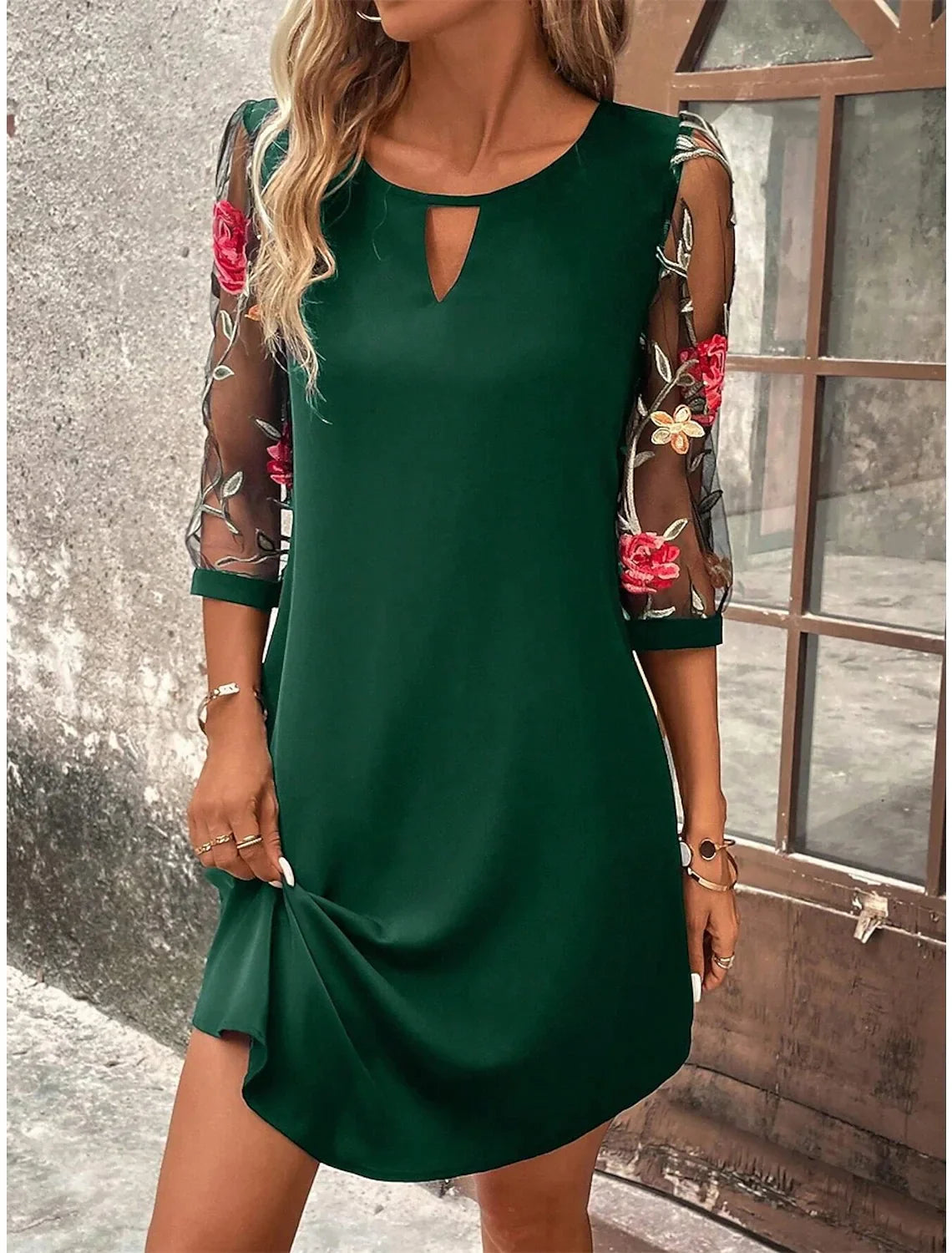 Luxe Dames Feestjurk | Mini-jurk met Afdrukken, Ronde Hals en Halflange Mouwen - Hanneza