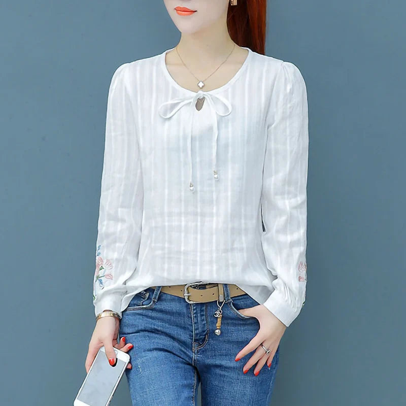 Geborduurde Katoen-Linnen Blouse met Strik | Luchtige & Elegante Lange Mouwen - Moira