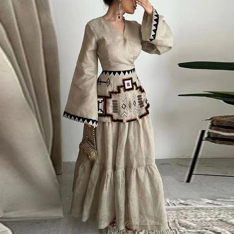 Vintage Boho Linnen Jurk | Etnisch Lapjeswerk, V-Hals & Uitlopende Mouwen - Emma