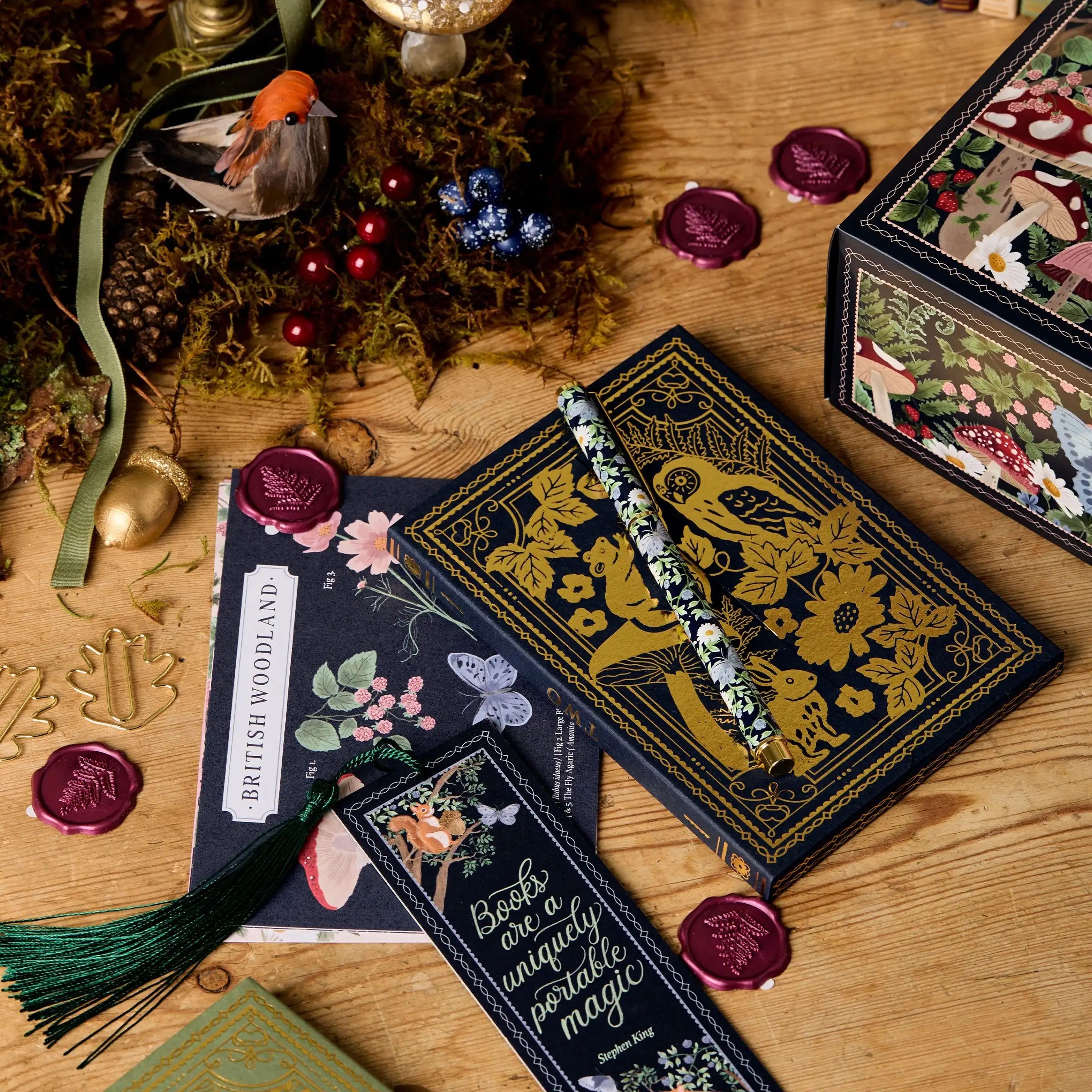 2025 Stationery Advent Kalender | 24 Dagen van Verrassingen voor Creatieve Geesten, Perfecte Kerst Countdown voor Stationery Liefhebbers -  CalenLand