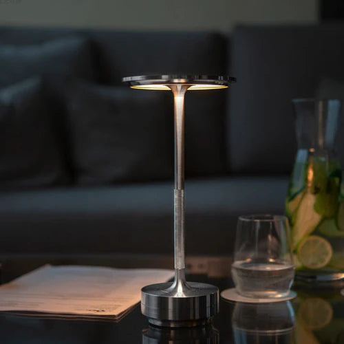 TouchLight | Draadloze USB-oplaadbare tafellamp met design