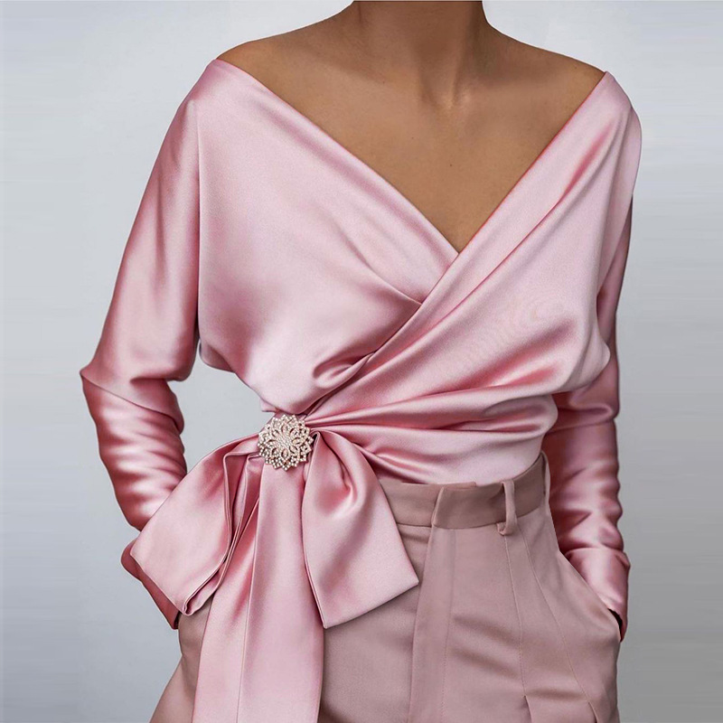 V-hals Satijnen Blouse met Tailleband en Lange Mouwen | Elegant & Stijlvol  - Rean