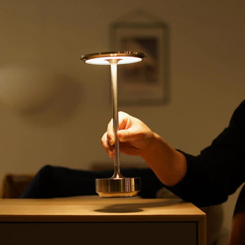 TouchLight | Draadloze USB-oplaadbare tafellamp met design