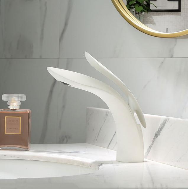 Hans - Luxe gebogen kraan voor de badkamer