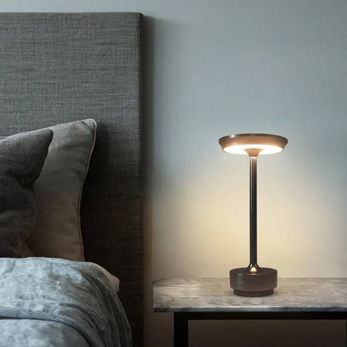 TouchLight | Draadloze USB-oplaadbare tafellamp met design