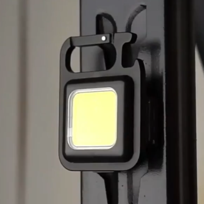 KeyLight - Multifunctioneel sleutelhangerlampje | LED zaklamp
